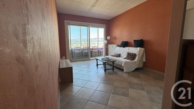 Appartement F3 à vendre - 3 pièces - 53.83 m2 - ST MANDRIER SUR MER - 83 - PROVENCE-ALPES-COTE-D-AZUR - Century 21 Le Mourillon